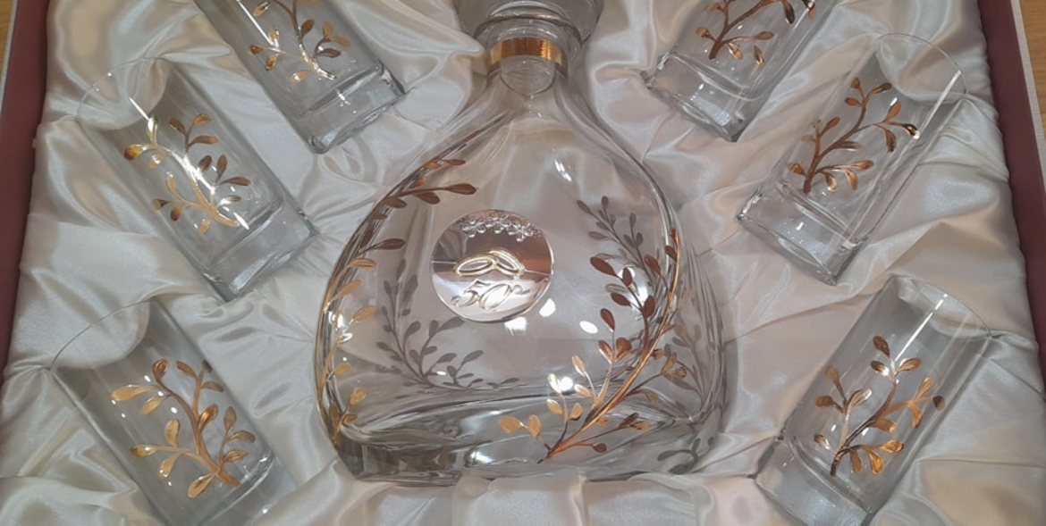 Imagem de Conjunto de Cristal e Fio de Ouro para licor- 50 Anos 