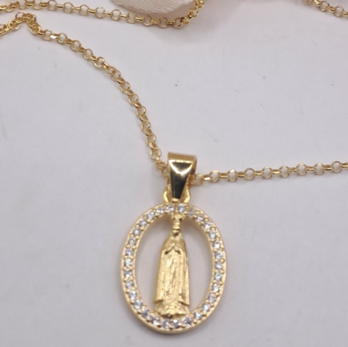 Imagem de Colar em Prata Dourada com Zirconias